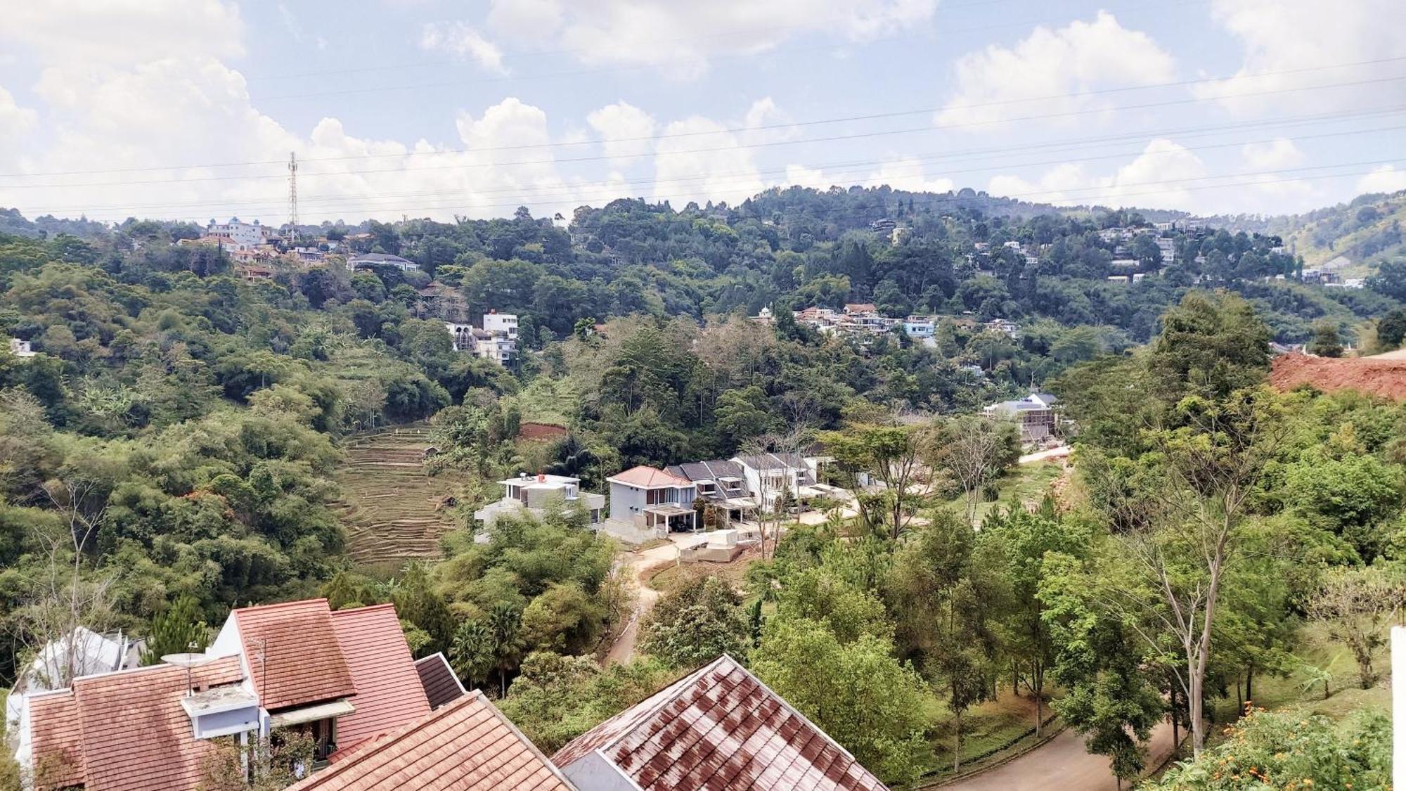 Keluarga Syariah Mawar#9, Dago Resort, 3br Dengan View Pegunungan Dan Fasilitas Premium Bandung