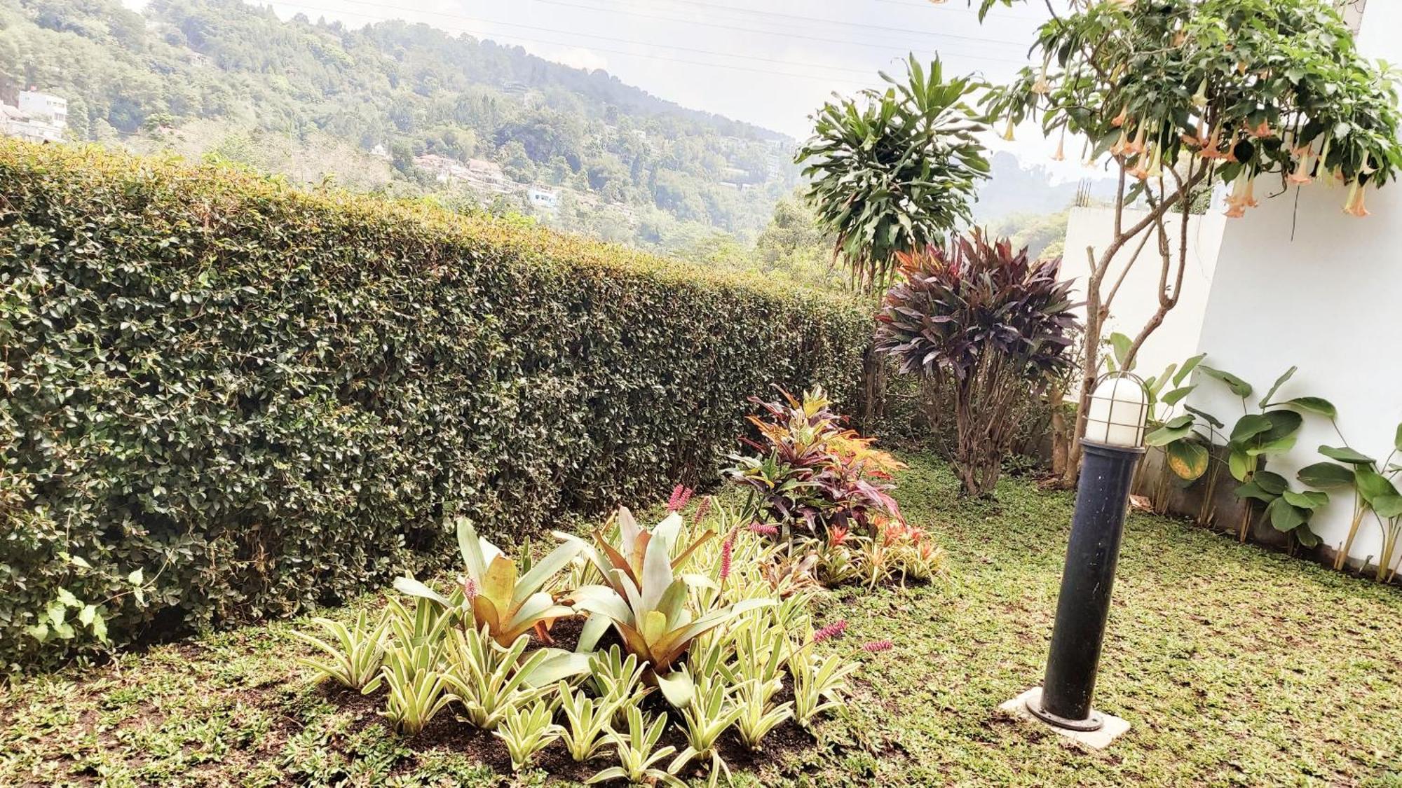 Keluarga Syariah Mawar#9, Dago Resort, 3br Dengan View Pegunungan Dan Fasilitas Premium Villa *
