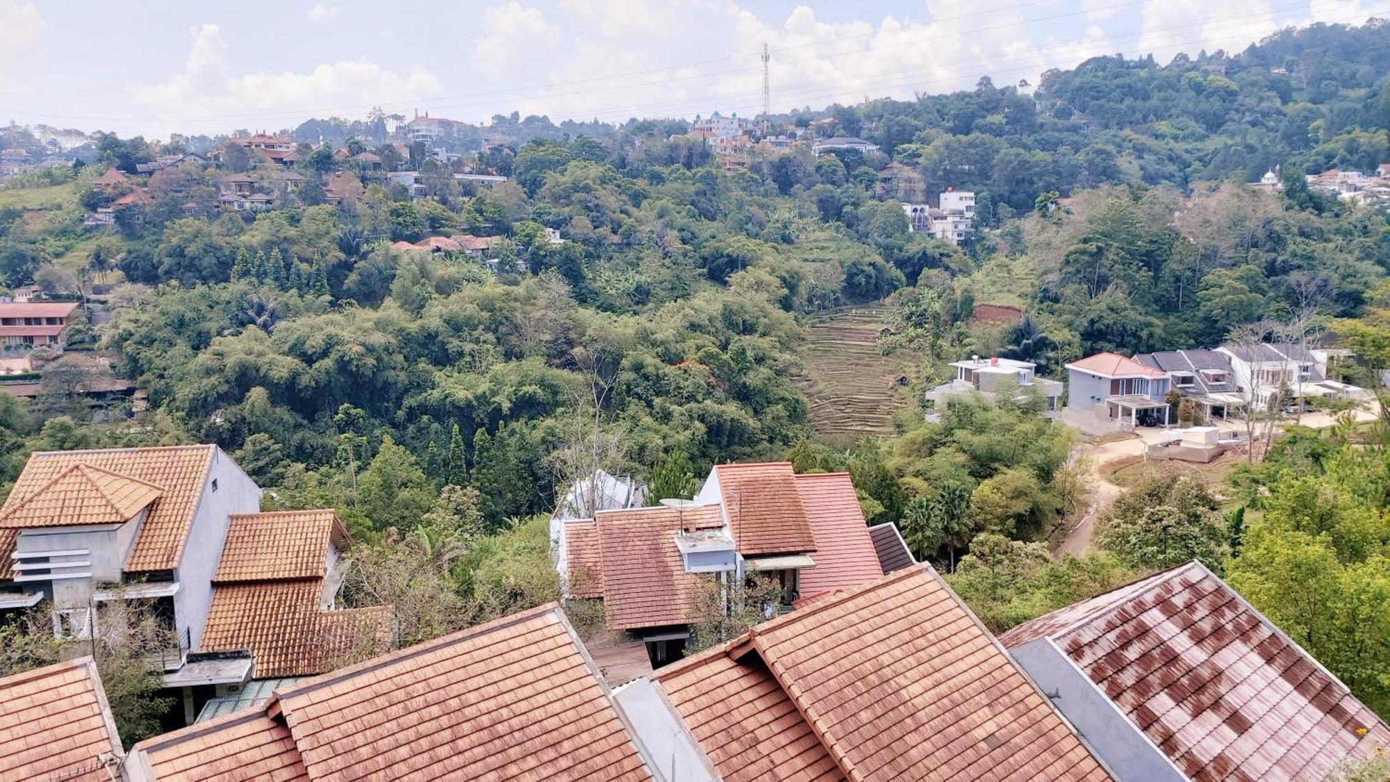 Keluarga Syariah Mawar#9, Dago Resort, 3br Dengan View Pegunungan Dan Fasilitas Premium * Bandung